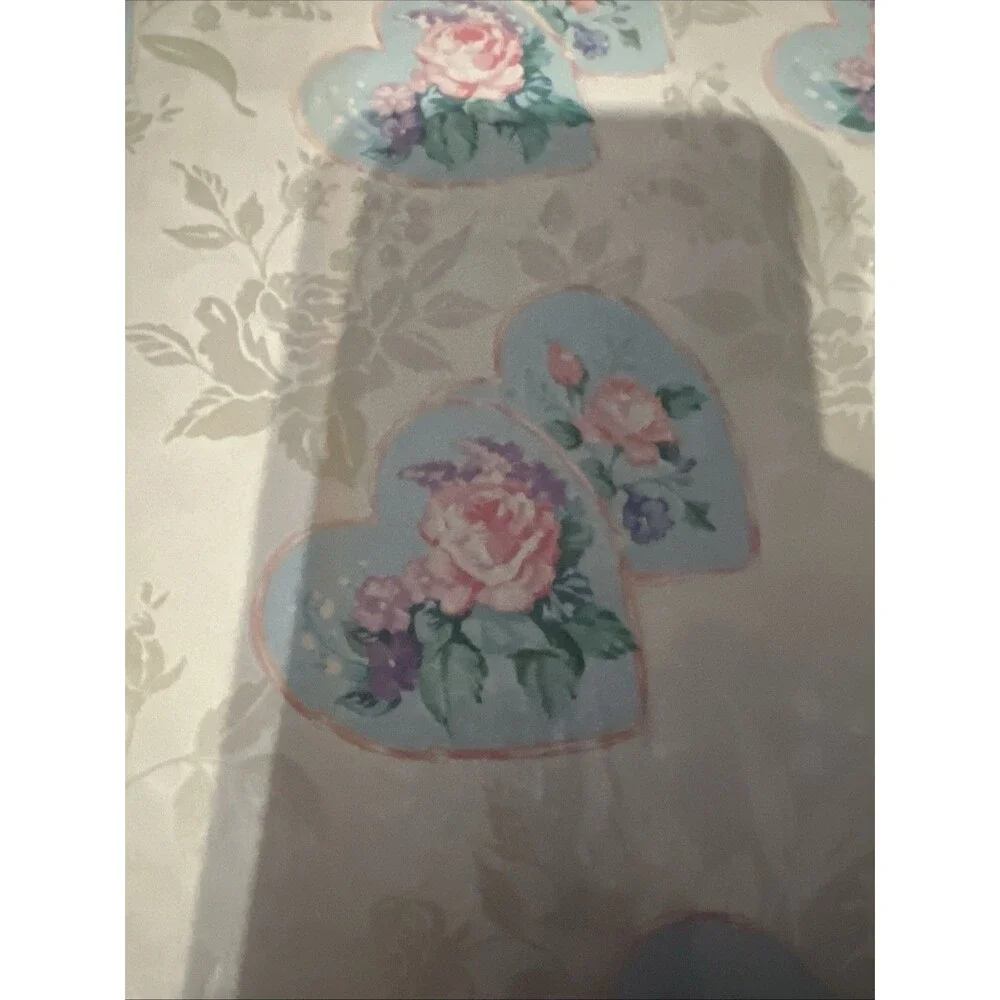 Vintage Ambassador Hallmark︱ Theme Gift Wrap ︱Hearts︱Hallmark︱Added Touch︱Love